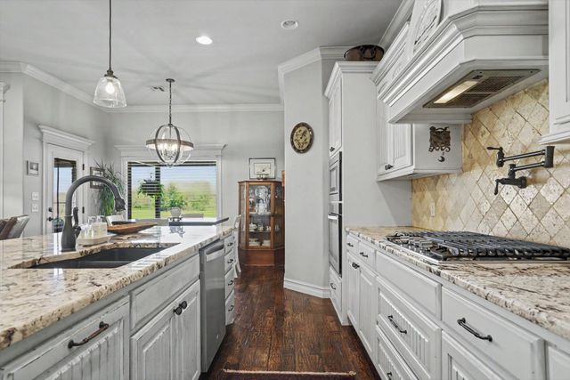7703 E 81st Place North, Owasso, OK 74055