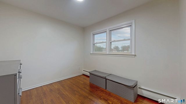 88 Wintonbury Avenue, Bloomfield, CT 06002