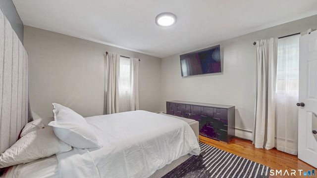 88 Wintonbury Avenue, Bloomfield, CT 06002