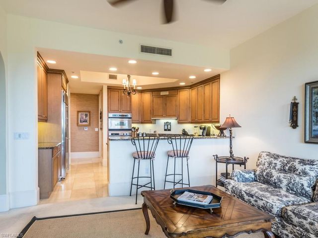 2728 Tiburon BLVD E PH-503, Naples, FL 34109