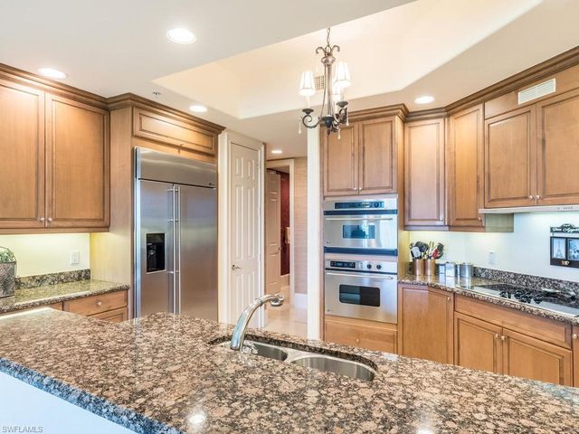 2728 Tiburon BLVD E PH-503, Naples, FL 34109