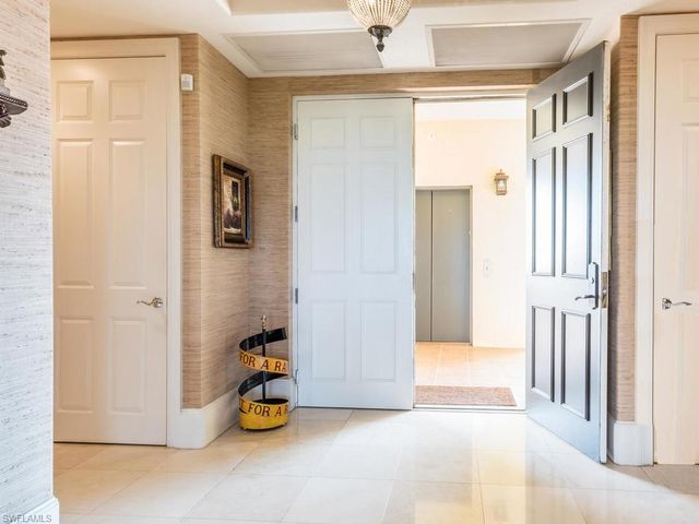 2728 Tiburon BLVD E PH-503, Naples, FL 34109