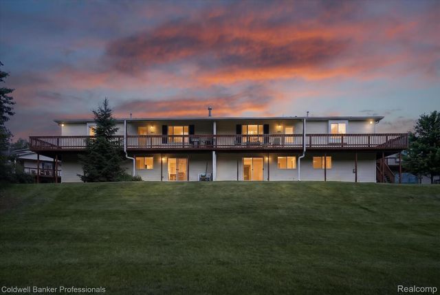 9533 Overlook Court, Mundy Township, MI 48439