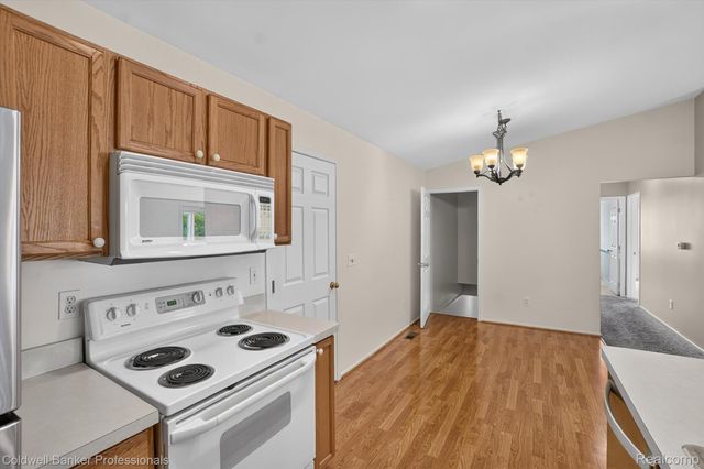 9533 Overlook Court, Mundy Township, MI 48439