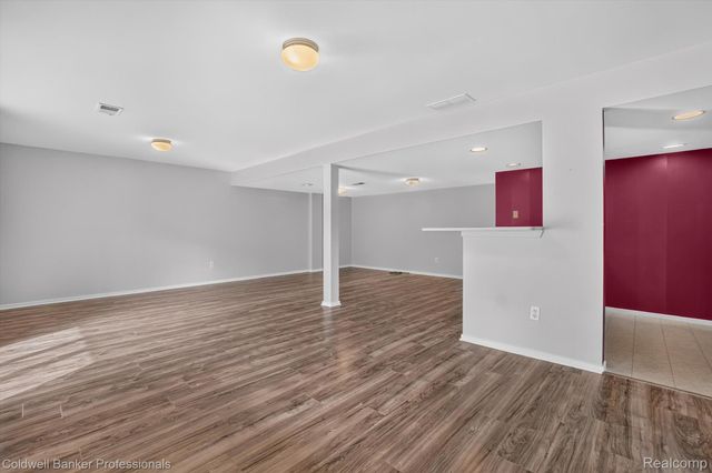 9533 Overlook Court, Mundy Township, MI 48439