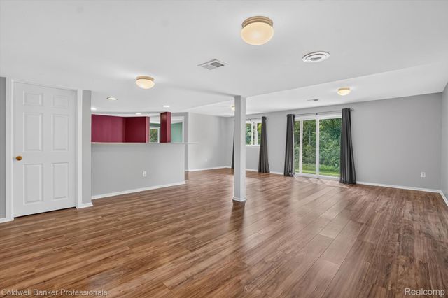 9533 Overlook Court, Mundy Township, MI 48439