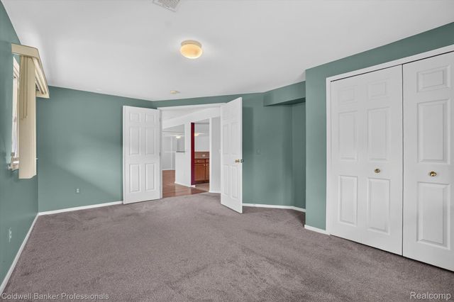 9533 Overlook Court, Mundy Township, MI 48439