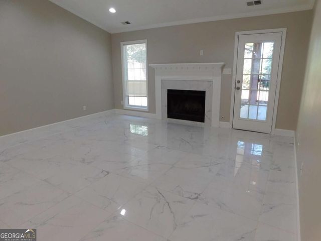 652 Ravinia Way, Lawrenceville, GA 30044