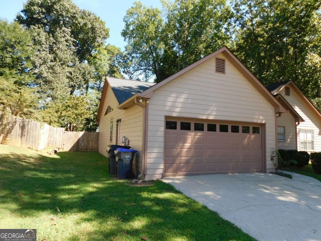 652 Ravinia Way, Lawrenceville, GA 30044 — photo 2