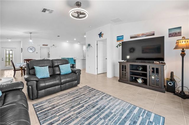 137 Hercules DR, Rotonda West, FL 33947
