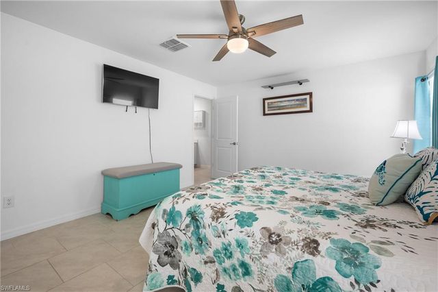 137 Hercules DR, Rotonda West, FL 33947