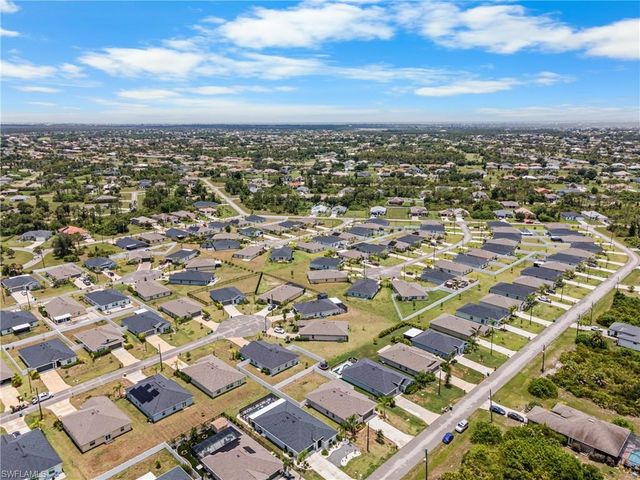 137 Hercules DR, Rotonda West, FL 33947