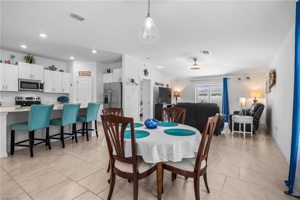 137 Hercules DR, ROTONDA WEST, FL 33947 — photo 4