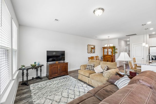 408 Wooden Shoe Way, Lebanon, TN 37090