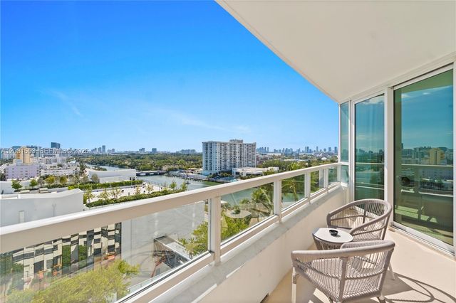 4401 COLLINS AV 1206, Miami Beach, FL 33140
