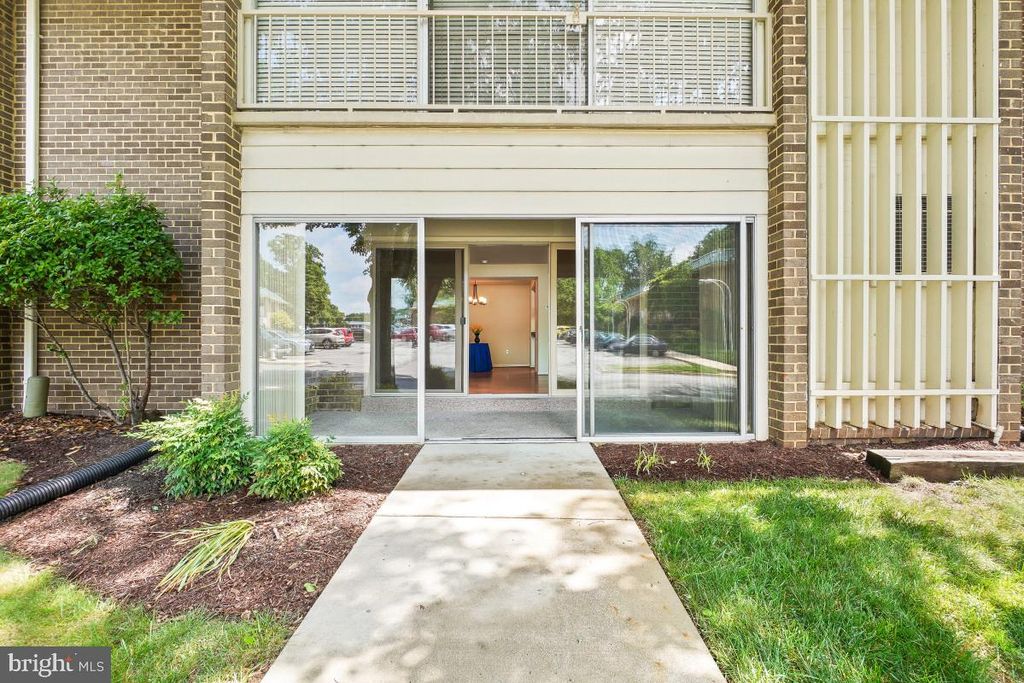 Image 25 of property listing at 3346 CHISWICK CT #58-1B, Silver Spring, MD 20906