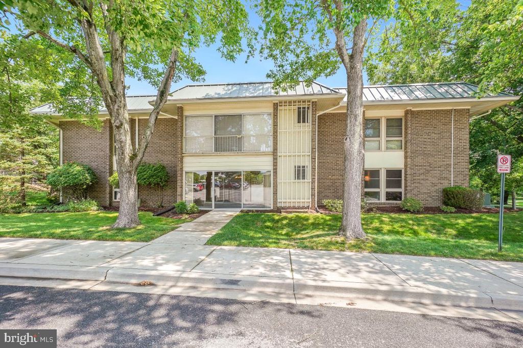 Image 26 of property listing at 3346 CHISWICK CT #58-1B, Silver Spring, MD 20906