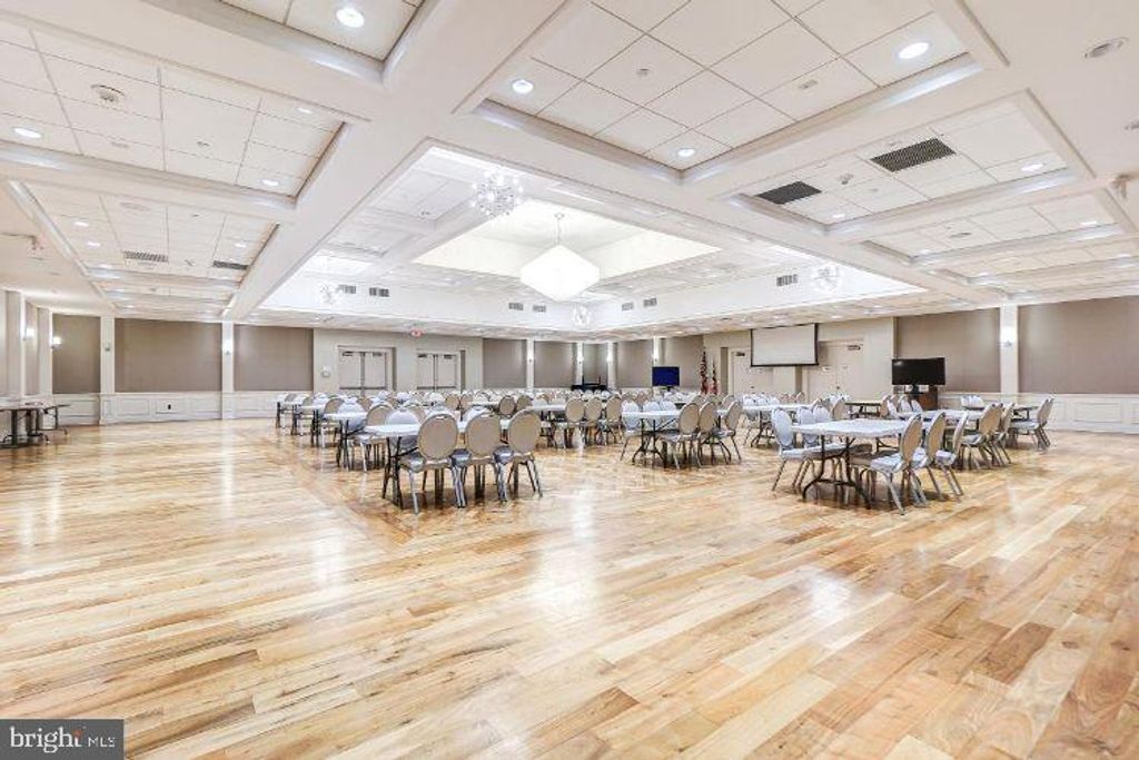 Image 30 of property listing at 3346 CHISWICK CT #58-1B, Silver Spring, MD 20906