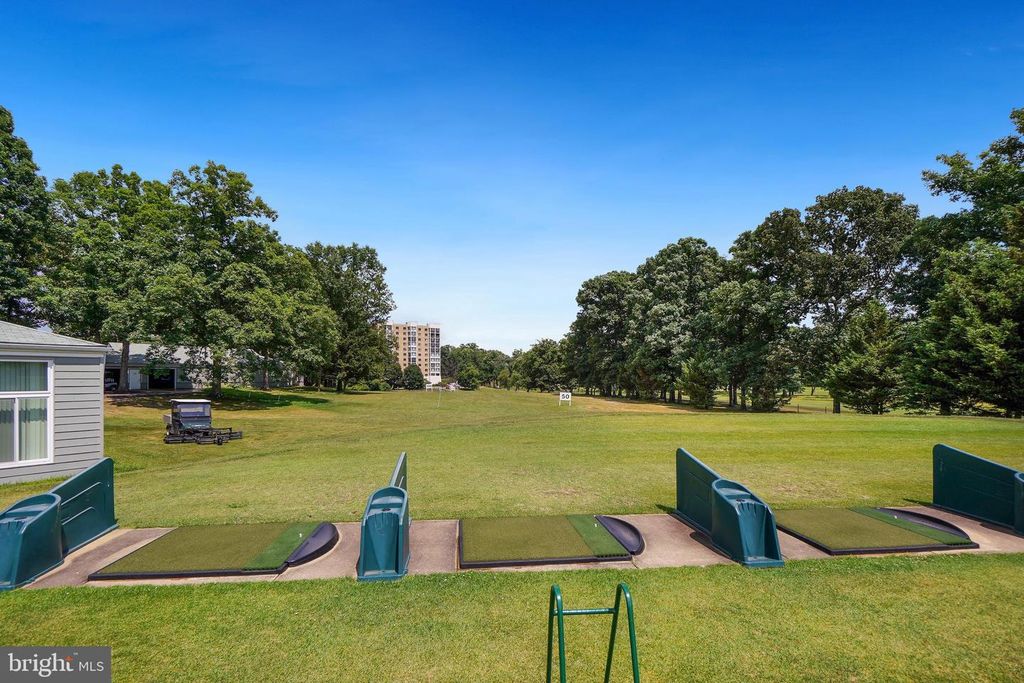 Image 47 of property listing at 3346 CHISWICK CT #58-1B, Silver Spring, MD 20906