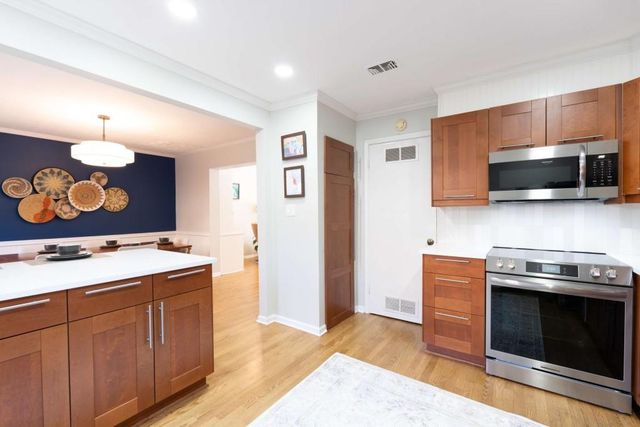 14 Bassett Hall Place NW 14, Atlanta, GA 30318