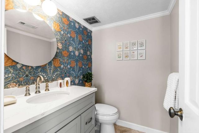 14 Bassett Hall Place NW 14, Atlanta, GA 30318
