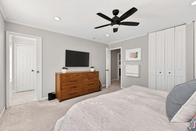 14 Bassett Hall Place NW 14, Atlanta, GA 30318