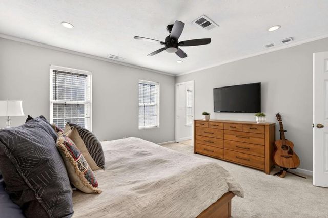 14 Bassett Hall Place NW 14, Atlanta, GA 30318
