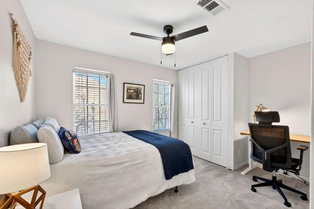 14 Bassett Hall Place NW 14, Atlanta, GA 30318