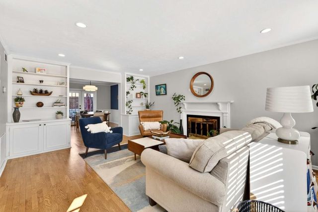 14 Bassett Hall Place NW 14, Atlanta, GA 30318