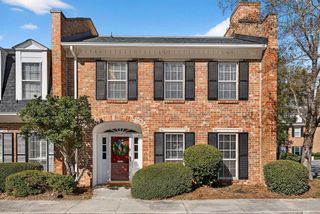 14 Bassett Hall Place NW 14, Atlanta, GA 30318