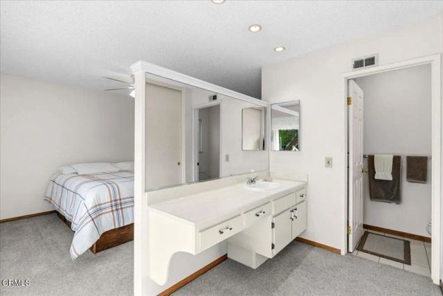 25530 Meadow Mont Street, Valencia, CA 91355