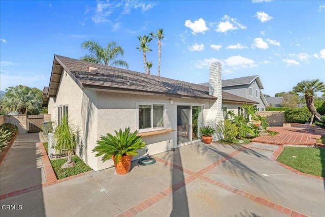 25530 Meadow Mont Street, Valencia, CA 91355