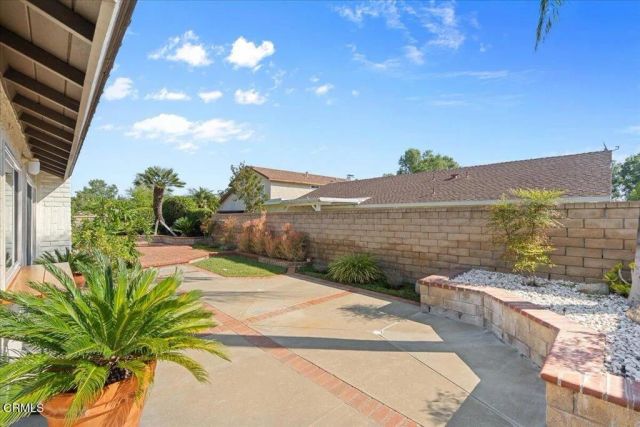 25530 Meadow Mont Street, Valencia, CA 91355