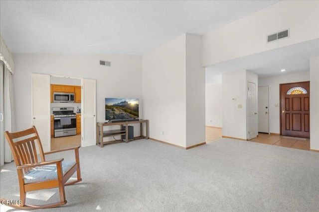 25530 Meadow Mont Street, Valencia, CA 91355