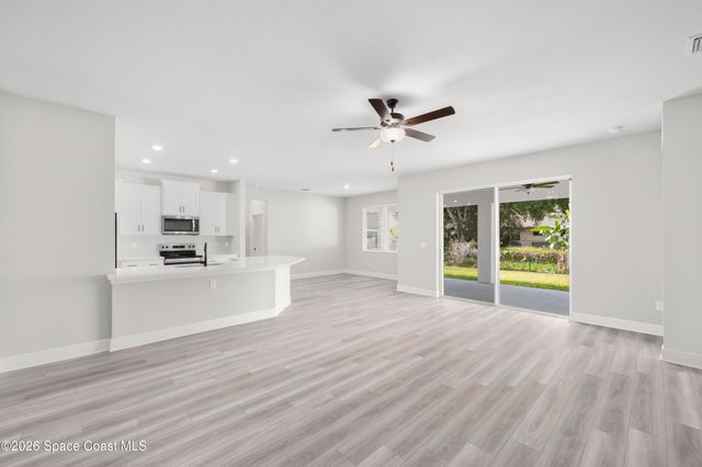 228 Fitchburg Street SW, Palm Bay, FL 32908