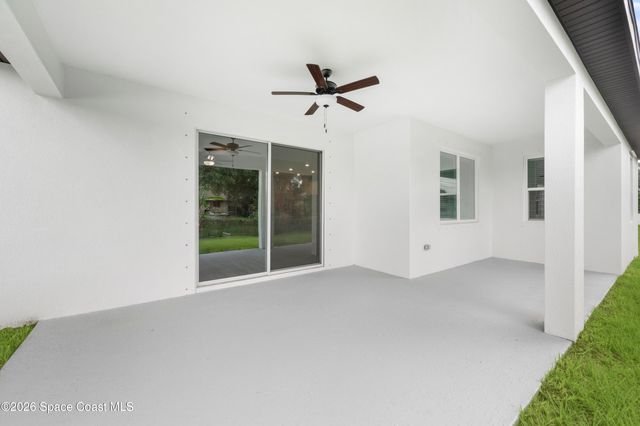 228 Fitchburg Street SW, Palm Bay, FL 32908