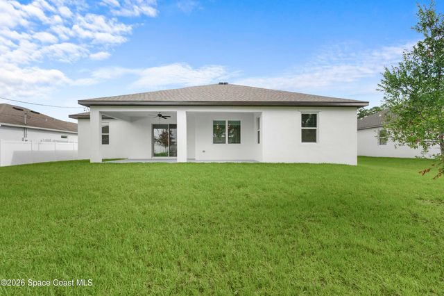 228 Fitchburg Street SW, Palm Bay, FL 32908