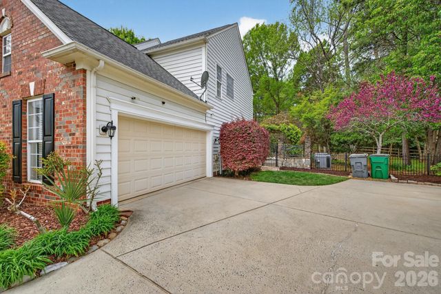 10804 Carmody Court, Charlotte, NC 28277