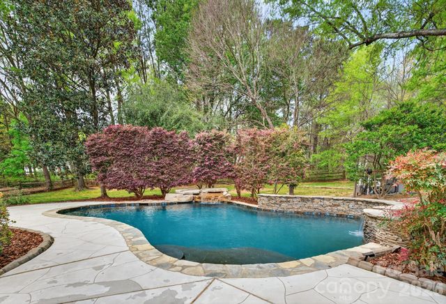 10804 Carmody Court, Charlotte, NC 28277