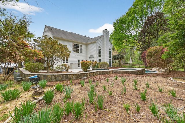 10804 Carmody Court, Charlotte, NC 28277