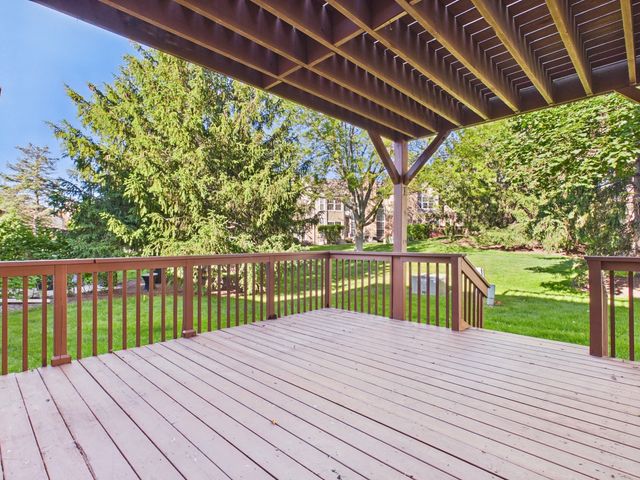 284 Lorraine Circle, Bloomingdale, IL 60108