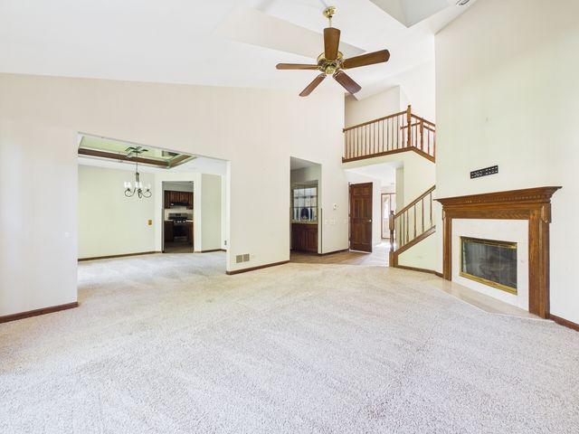 284 Lorraine Circle, Bloomingdale, IL 60108