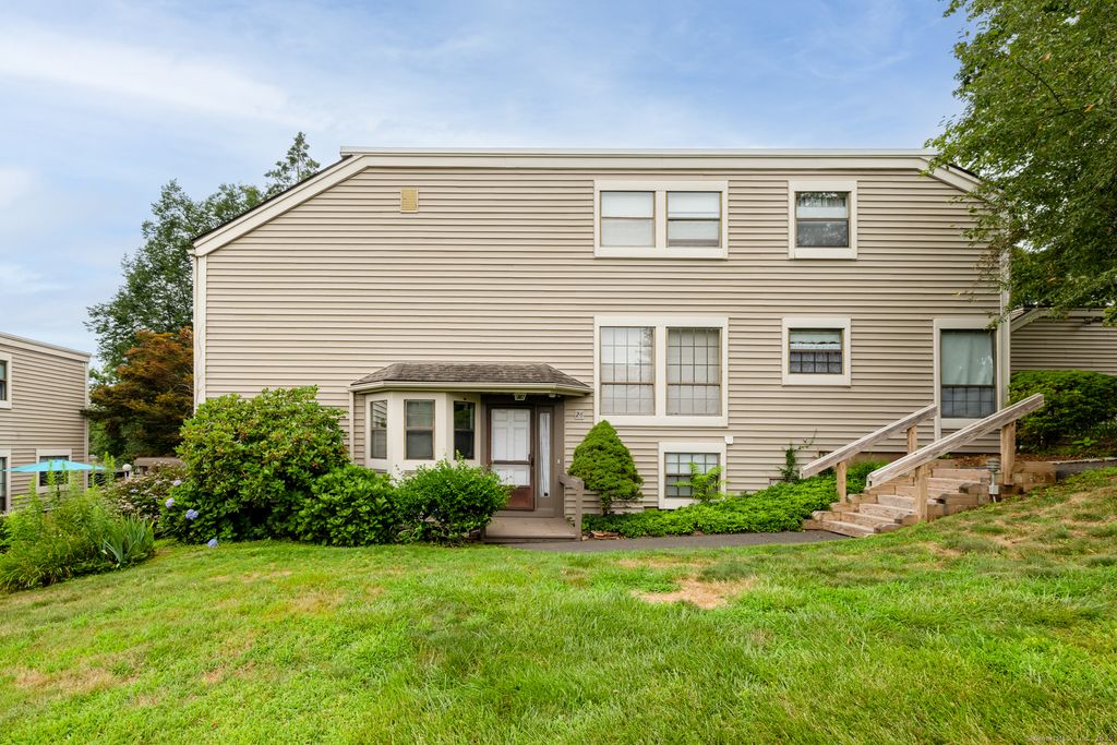 26 Stevens Place 26, Rocky Hill, CT 06067