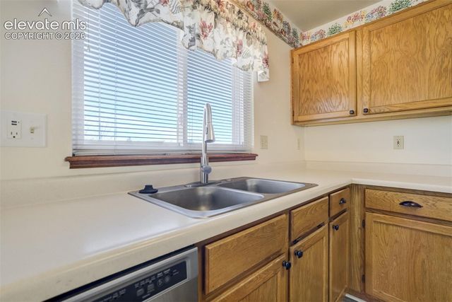 7672 Montarbor Drive, Colorado Springs, CO 80918