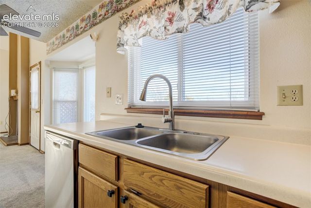 7672 Montarbor Drive, Colorado Springs, CO 80918