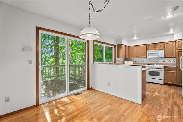 8561 135th Avenue SE, Newcastle, WA 98059