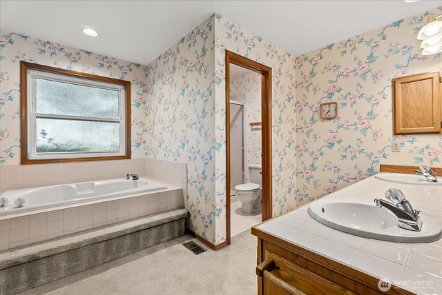 8561 135th Avenue SE, Newcastle, WA 98059