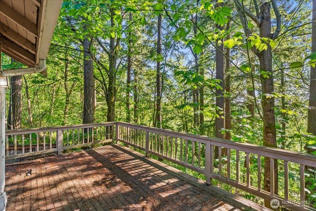 8561 135th Avenue SE, Newcastle, WA 98059