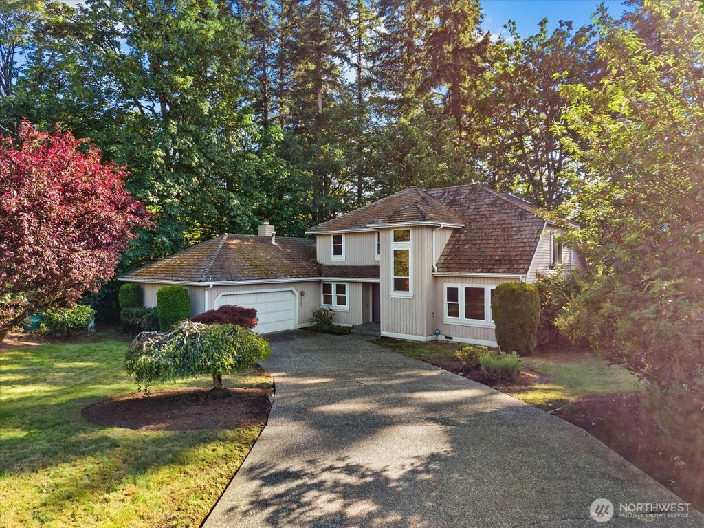 8561 135th Avenue SE, Newcastle, WA 98059