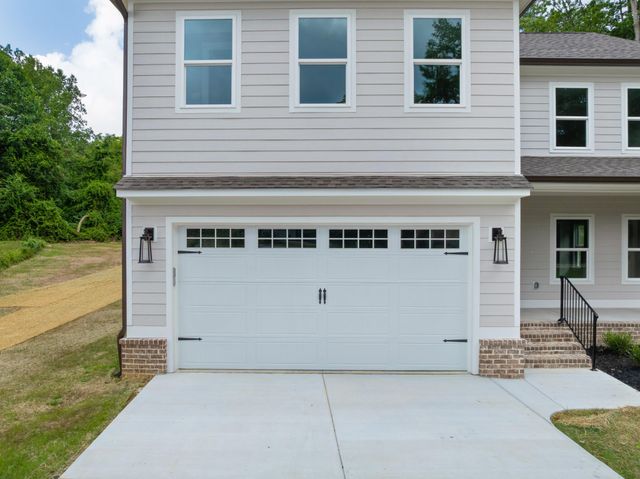 3619 Gentry Station Drive, Signal Mountain, TN 37377